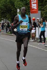 跑步姿勢分析，硬抄Moses Mosop