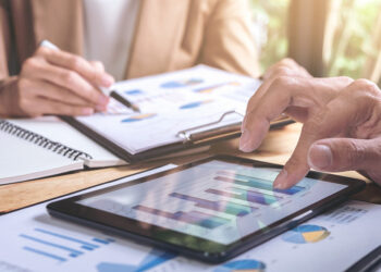 Interactive Brokers (IB) 投資房產基金REITS的投資心得