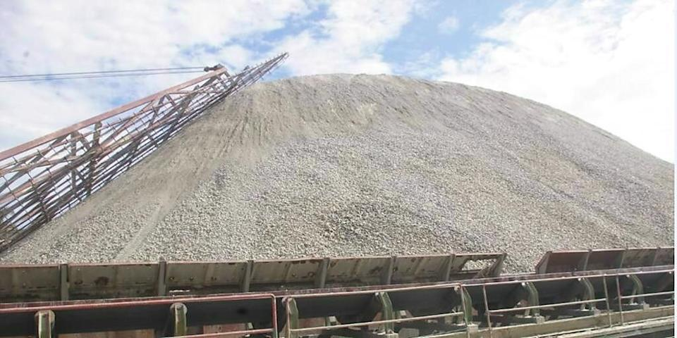 亞泥（1104.TW）是台灣老牌水泥股